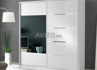 خزانة غرفة نوم بسرير متحرك