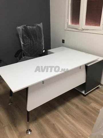 DIFFERENTS BUREAUX EN PROMOTIONS - 2