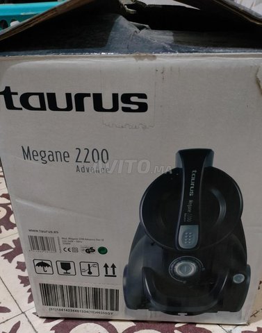 Aspirateur Taurus Megane 2200 - 3