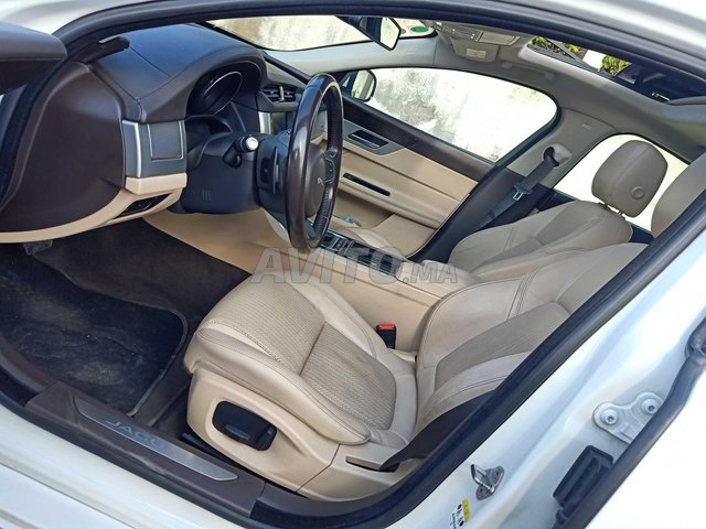 Jaguar XF occasion Diesel Modèle 2016
