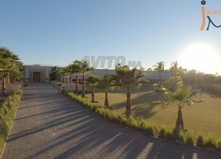 villa de grand lux 35000m² en Vente à Marrakec