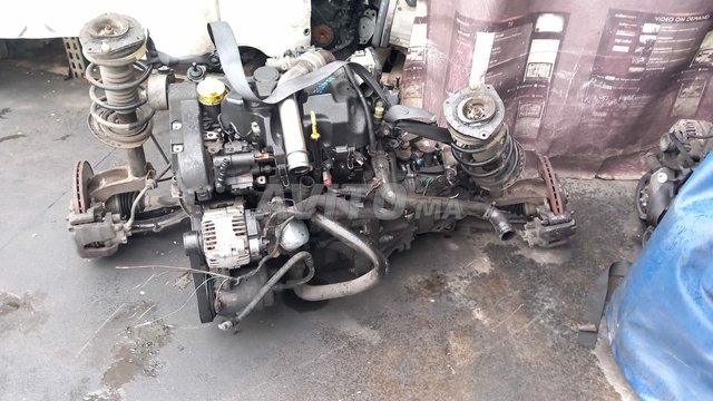 moteur renault megane/ Nissan qashqai  - 2
