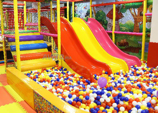 Équipements de parc intérieur