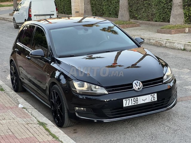 Voiture Volkswagen GOLF 7 2014 à Casablanca Diesel - 8 chevaux