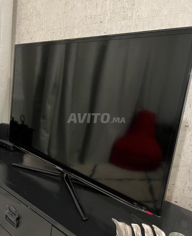 Samsung Smart TV 40 pouces - 1