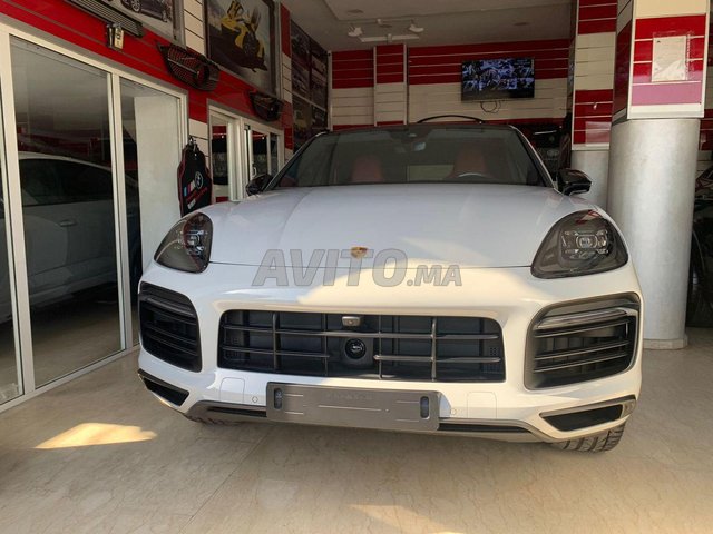 Voiture Porsche Cayenne_coupe 2023 à Casablanca Essence - 17 chevaux