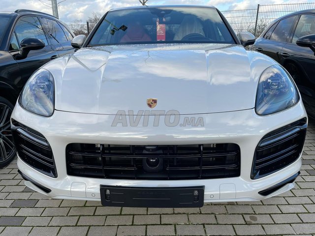 Voiture Porsche Cayenne_coupe 2023 à Casablanca Essence - 17 chevaux