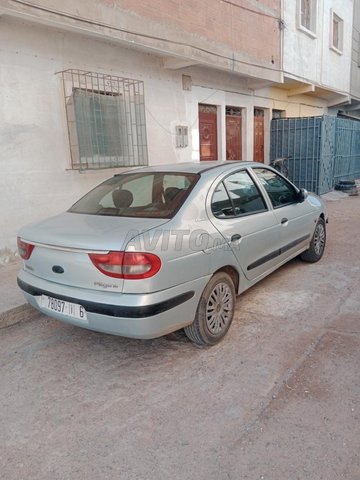 Voiture Renault Megane 2002 à Safi Diesel - 7 chevaux