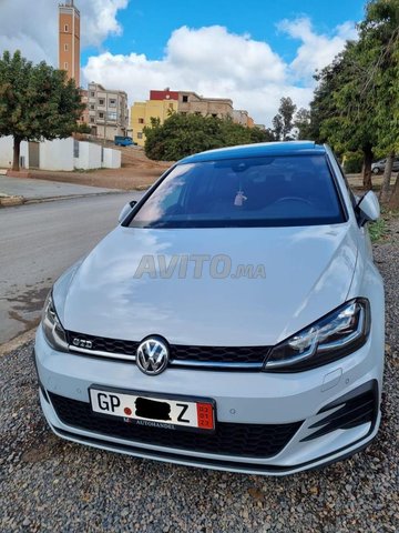 Voiture Volkswagen GOLF 7 2018 à Khouribga Diesel - 8 chevaux