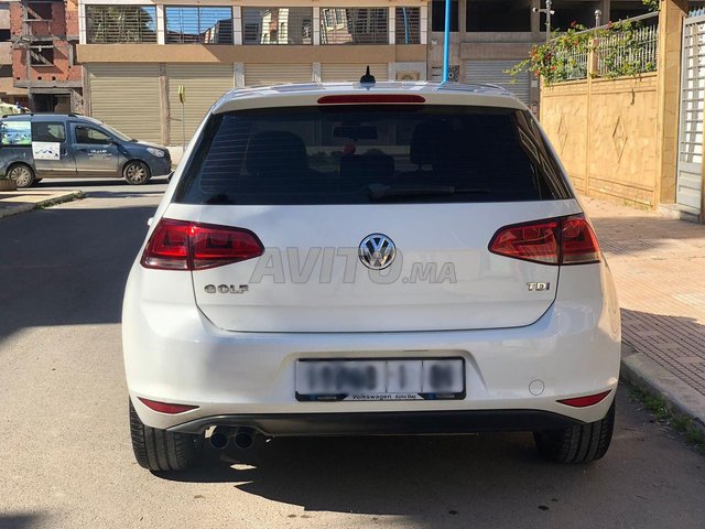 Voiture Volkswagen GOLF 7 2017 à El Jadida Diesel - 8 chevaux