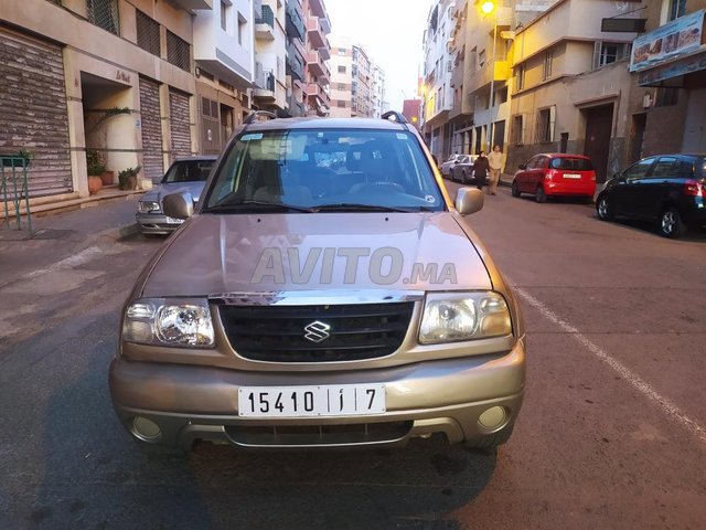 Voiture Suzuki Grand Vitara 2002 à Casablanca Essence - 9 chevaux
