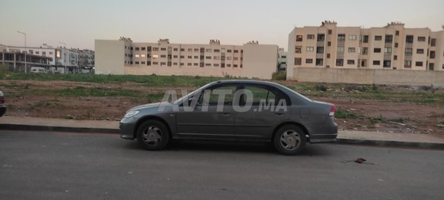 Voiture Honda Civic 2005 à Salé Essence - 9 chevaux