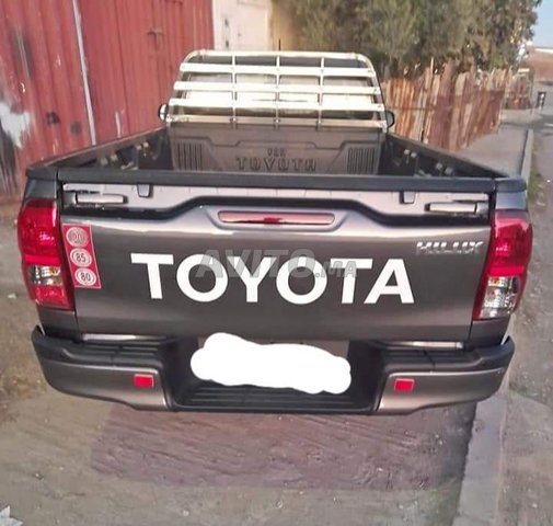 Voiture Toyota Hilux 2022 à Bab Taza Diesel