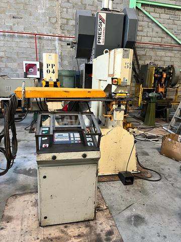poinçonneuse cisaille universel / poinçonneuse CNC