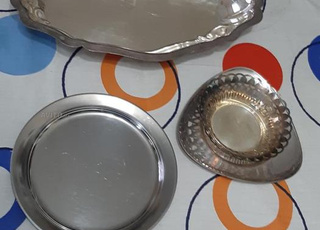 LOT DE 07 PIECES EN ARGENT .