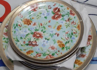 مجموعة من 11 قطعة مصنوعة يدويا ليموج.