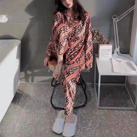 Pyjama Fendi en Soie pour Femme V tements Casablanca Avito.ma