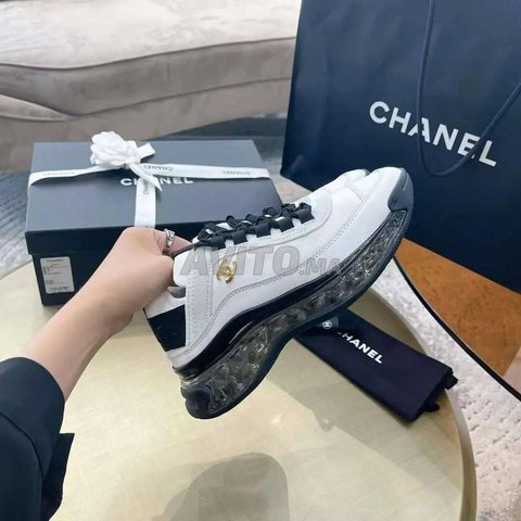 Chaussure hotsell chanel transparente