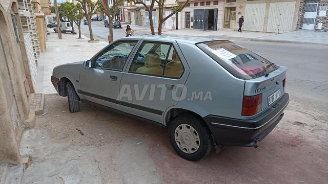 1989 Renault R19