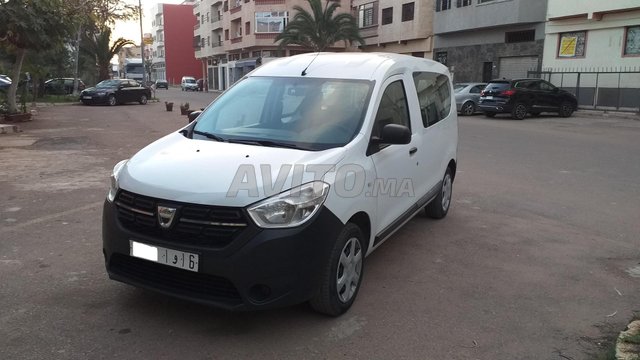 Voiture Dacia Dokker 2017 à Casablanca Diesel - 6 chevaux