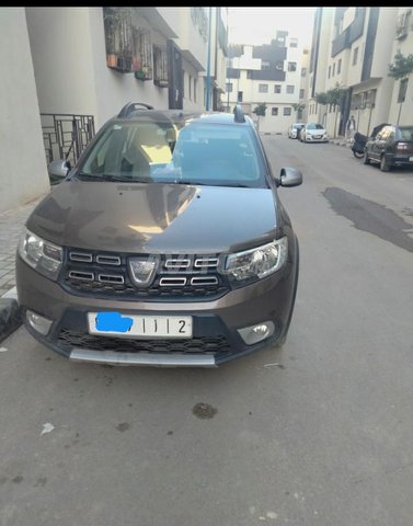Voiture Dacia Sandero_stepway 2019 à Salé Diesel - 6 chevaux