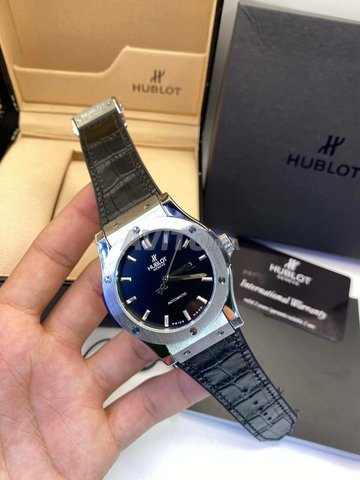 Montre Hublot a Bracelet Cuir For Man Montres et Bijoux