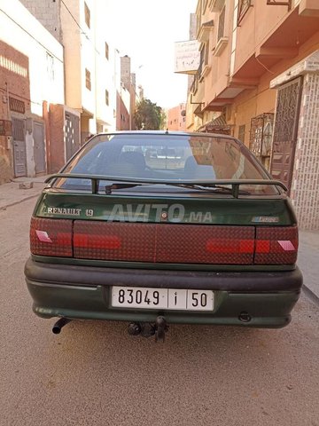 1995 Renault R19