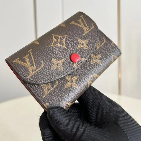 Porte Feuille Chic Louis Vuitton Femme, Sacs et Accessoires à Casablanca