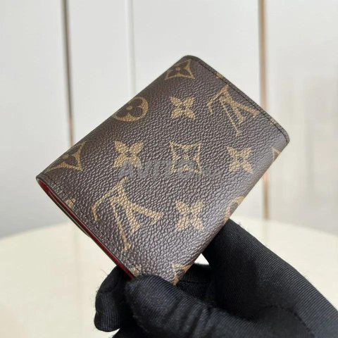 Porte Feuille Chic Louis Vuitton Femme, Sacs et Accessoires à Casablanca