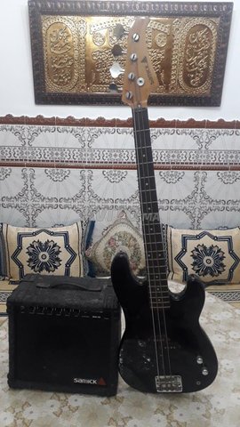 guitare bass samick et  ampli