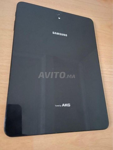 Tablette Samsung Galaxy tab s3 - 2