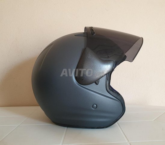 casque arai, Pièces et Accessoires pour véhicules à Oujda