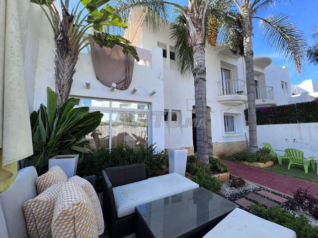 VILLA EN VENTE AVEC PISCINE A TAMARIS | Maisons et Villas à Dar Bouazza ...