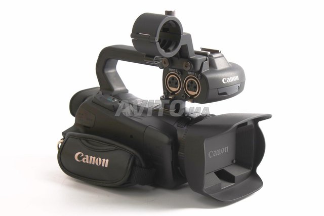 Camescope Canon XA40 - 2