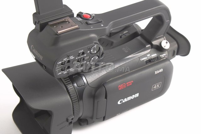 Camescope Canon XA40 - 4