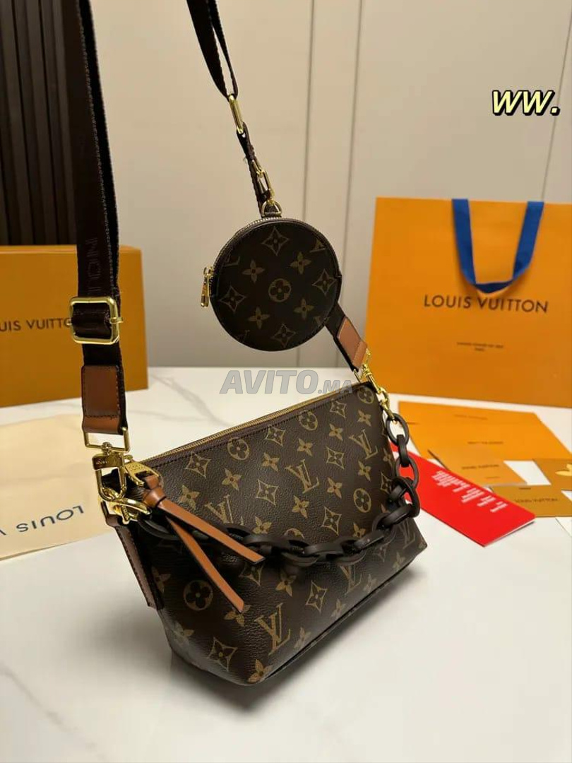 Pochette Femme Louis Vuitton  Sacs et Accessoires à Casablanca