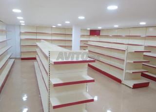 Étagères de supermarché