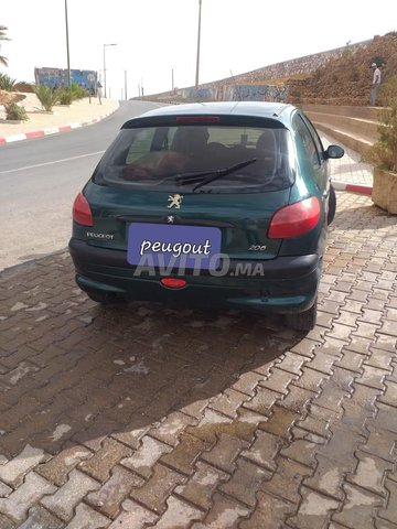 Voiture Peugeot 206 2004 à Essaouira Essence - 7 chevaux