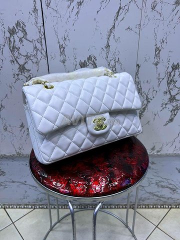 Sac Pochette Chanel en Couleurs, Sacs et Accessoires à Casablanca