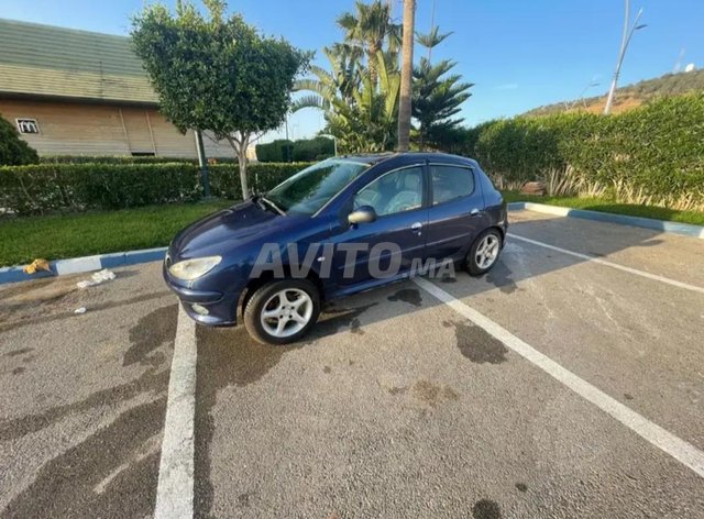 Voiture Peugeot 206 2006 à Nador Essence