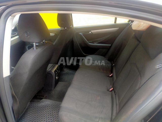 Voiture Volkswagen Passat 2011 à Oujda Diesel - 8 chevaux