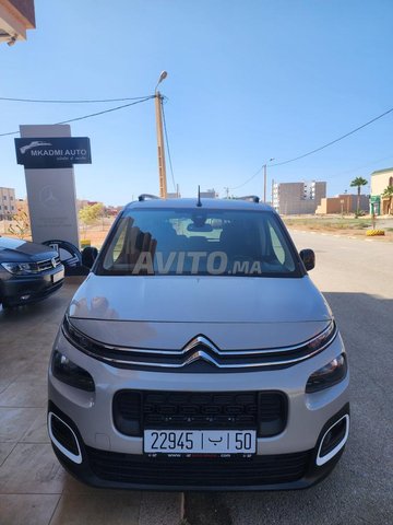 Voiture Citroen Berlingo 2022 à Berkane Diesel - 6 chevaux
