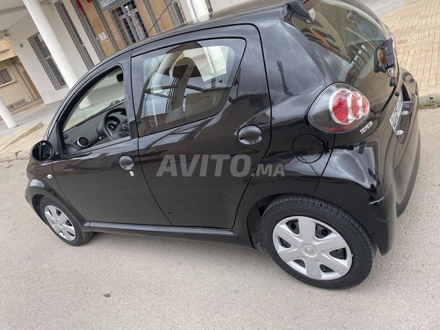 Voiture Toyota Aygo 2011 à Oujda  Essence  - 6 chevaux