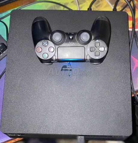 PS4 SLIM  1000 GB - 1