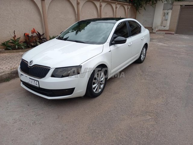 Voiture Skoda Octavia 2015 à Mohammedia Diesel - 6 chevaux