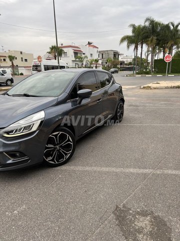 Voiture Renault Clio 2017 à Kénitra Diesel - 6 chevaux