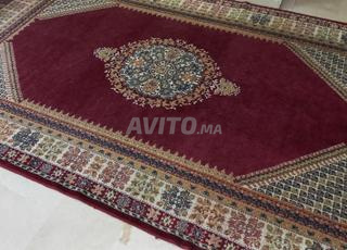Tapis زربية salon marocain en très bon état 