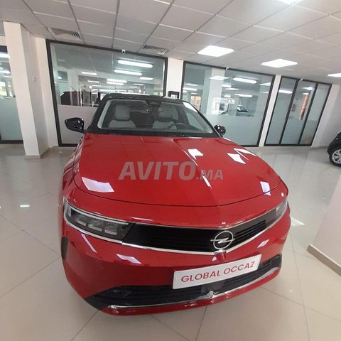 Voiture Opel Astra 2022 à Marrakech Diesel - 6 chevaux