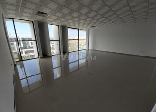 مكتب رائع للبيع في فونتي