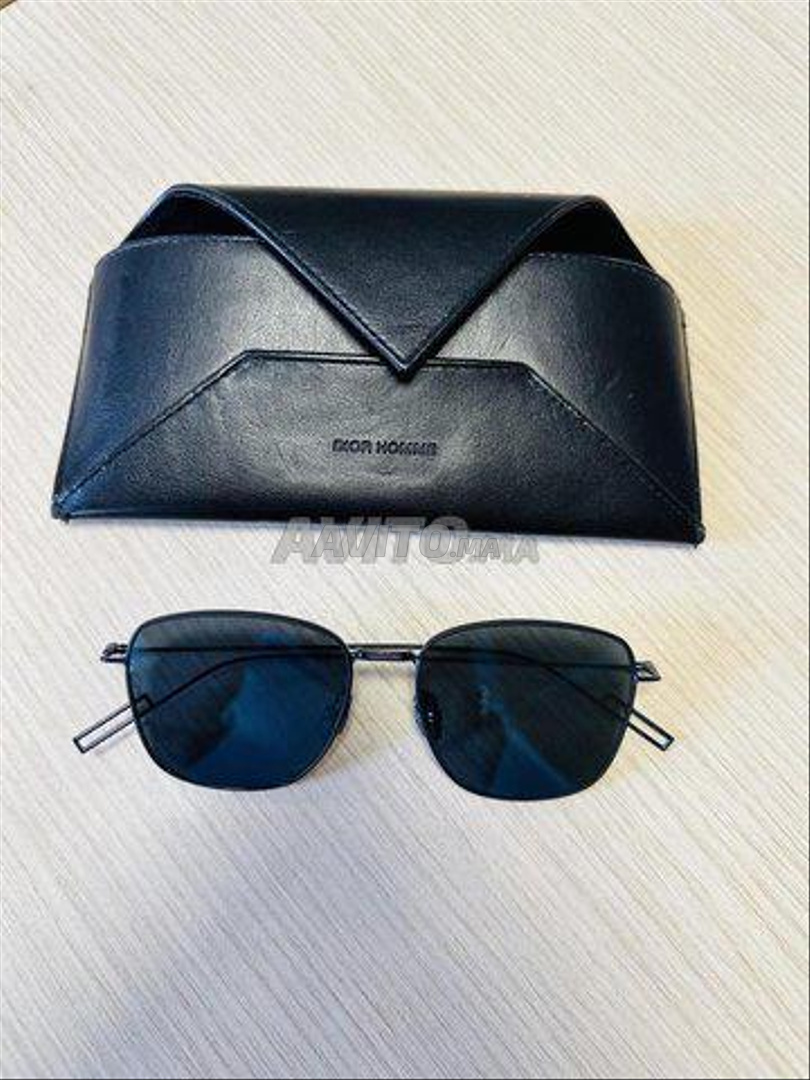 Lunette Dior presque neuf Prix : 2600dh